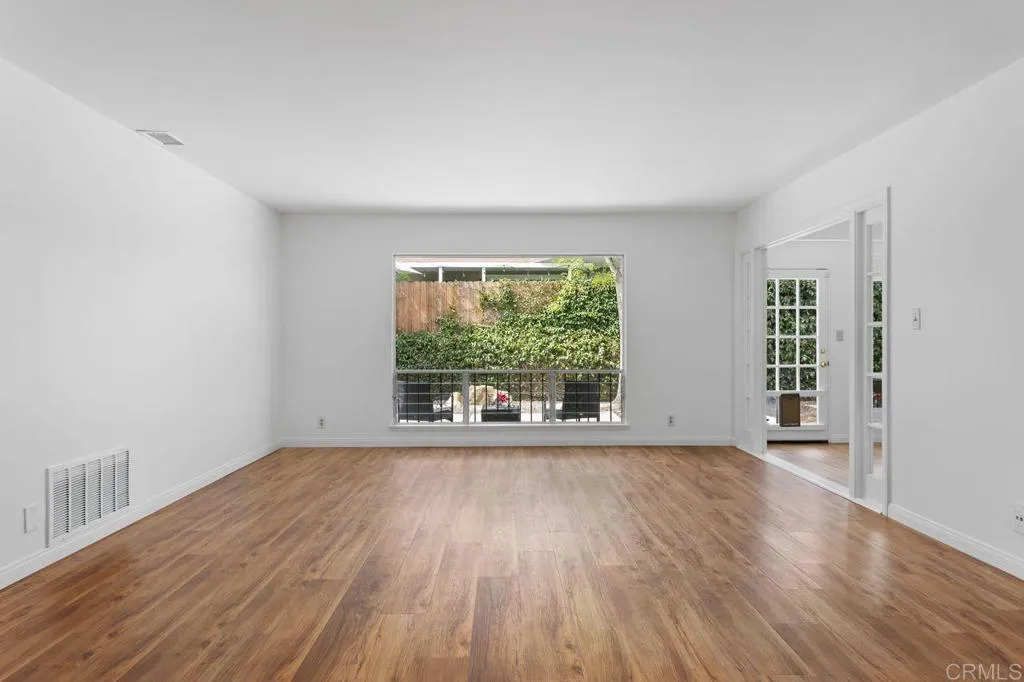 https://cdn.realtyfeed.com/cdn/127/306515037/e7a49c75b458fea93d7074fdb8b1cac7.webp
