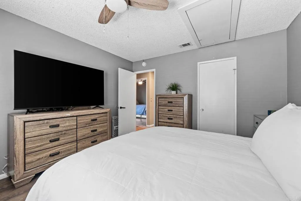 Photo #8: PTP2506068 Listing: Photo #8