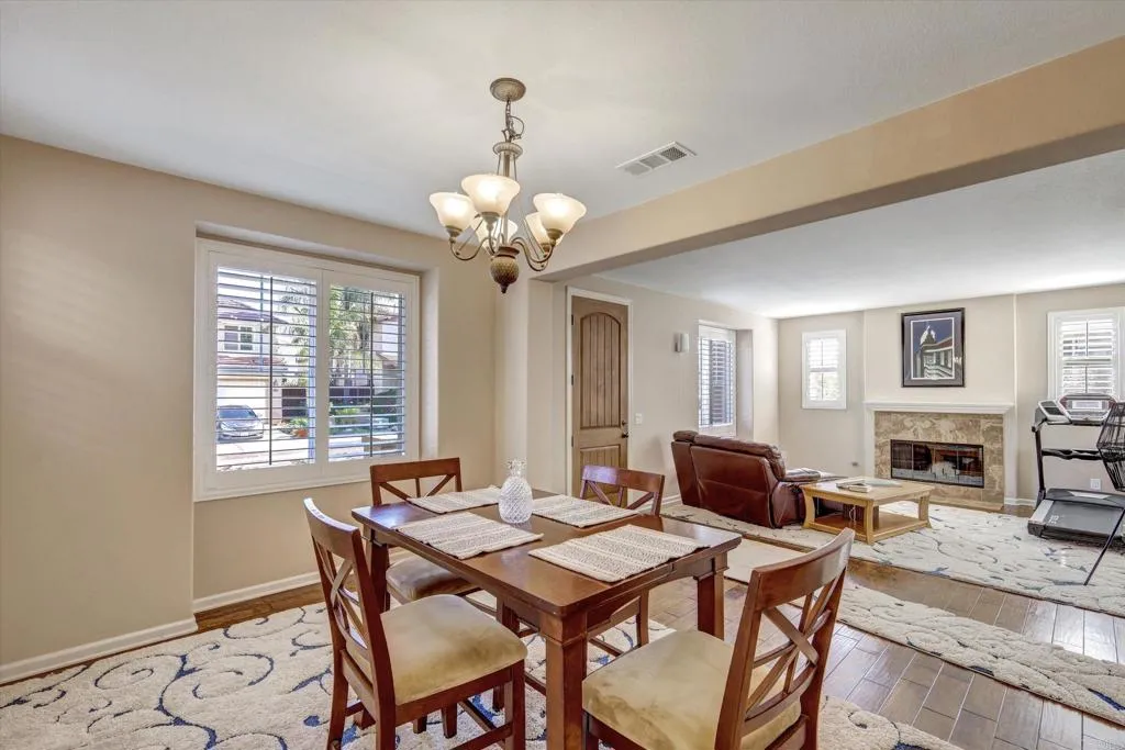 https://cdn.realtyfeed.com/cdn/127/306515089/996178ff1850b41d332581edc216d45f.webp