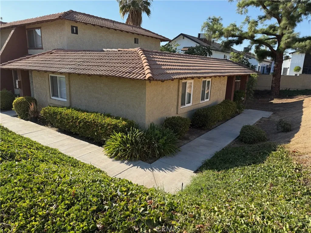 12420 Mount Vernon Avenue Unit 1a, Grand Terrace, CA 92313