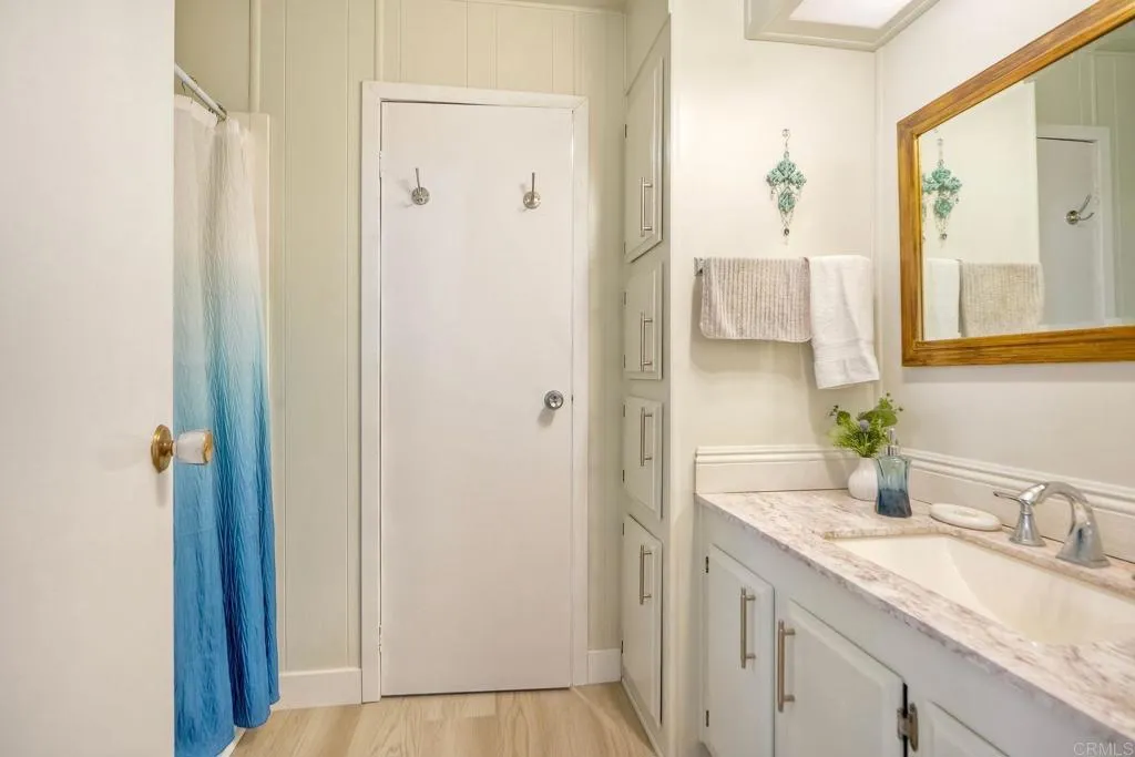 https://cdn.realtyfeed.com/cdn/127/306515306/1cc4fa7578022aa756642450fe653010.webp