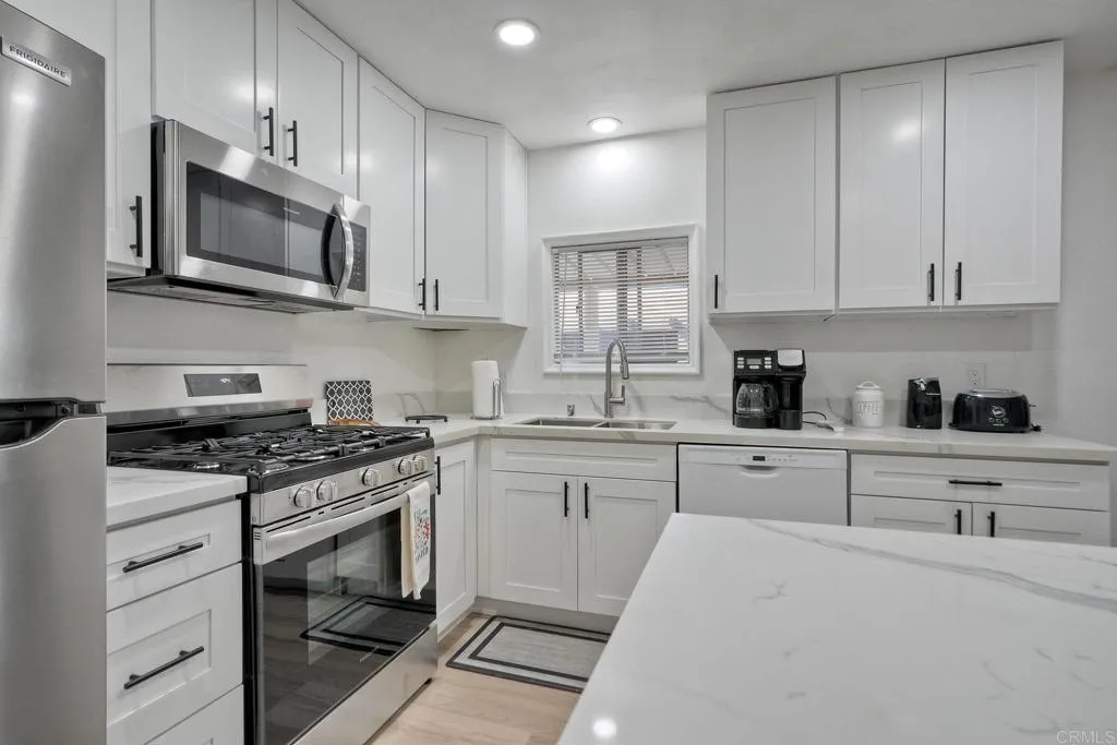 https://cdn.realtyfeed.com/cdn/127/306515306/7a974b80bd4d517aeeb5393e4938da65.webp