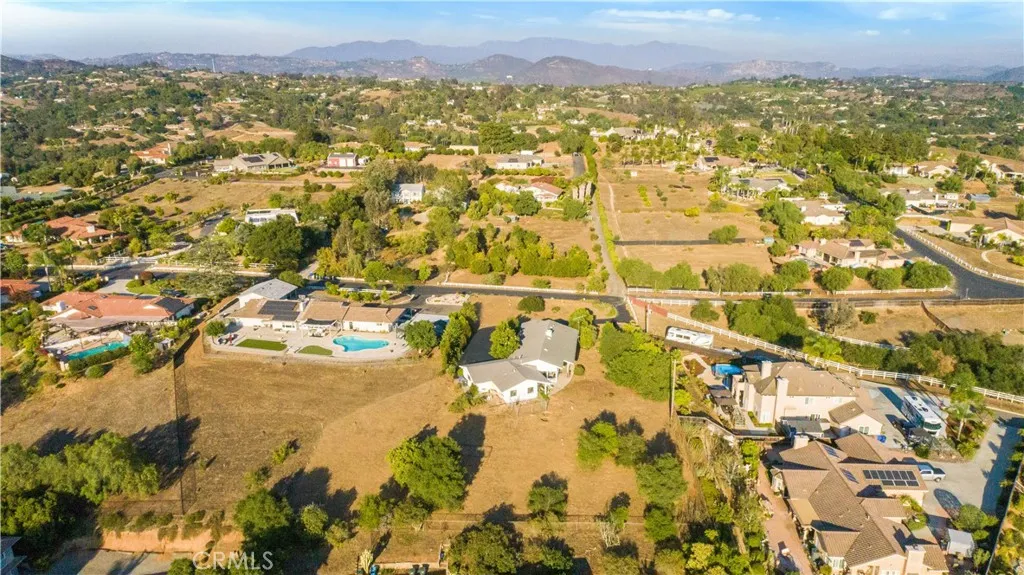 https://cdn.realtyfeed.com/cdn/127/306515336/4d2c2ebf061f5b7e7a4390d8808c3be9.webp