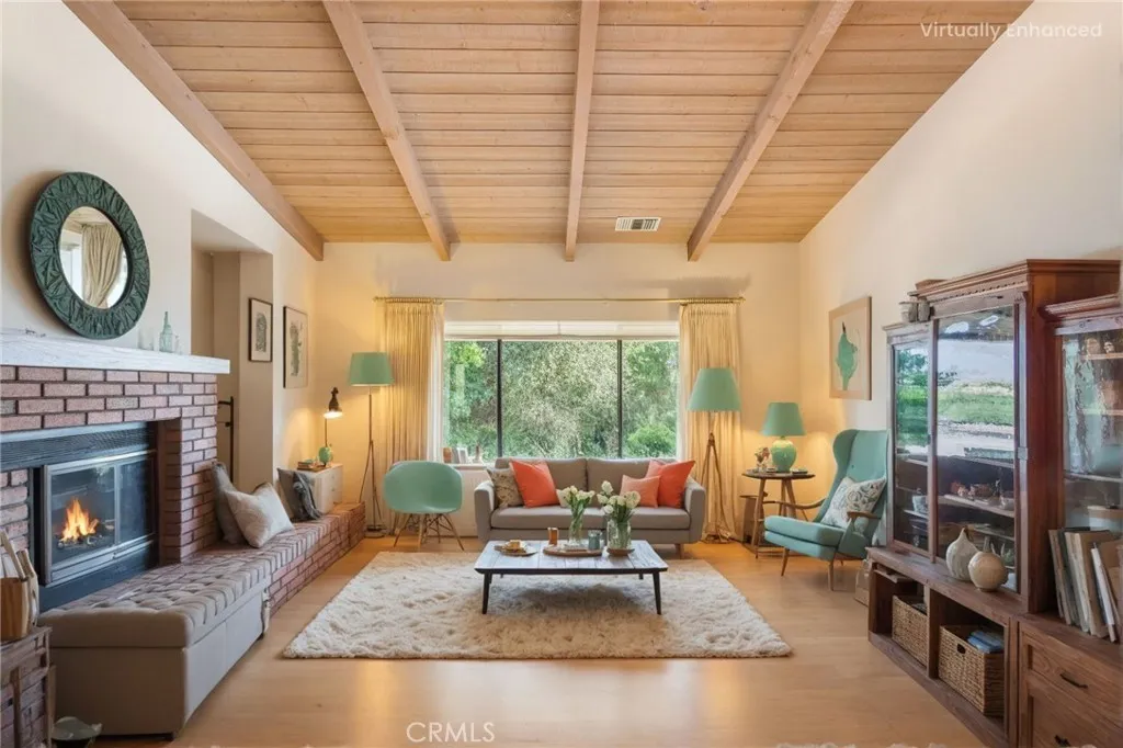 https://cdn.realtyfeed.com/cdn/127/306515336/5c48d1fe89db1aaeccba0d1a4c542062.webp
