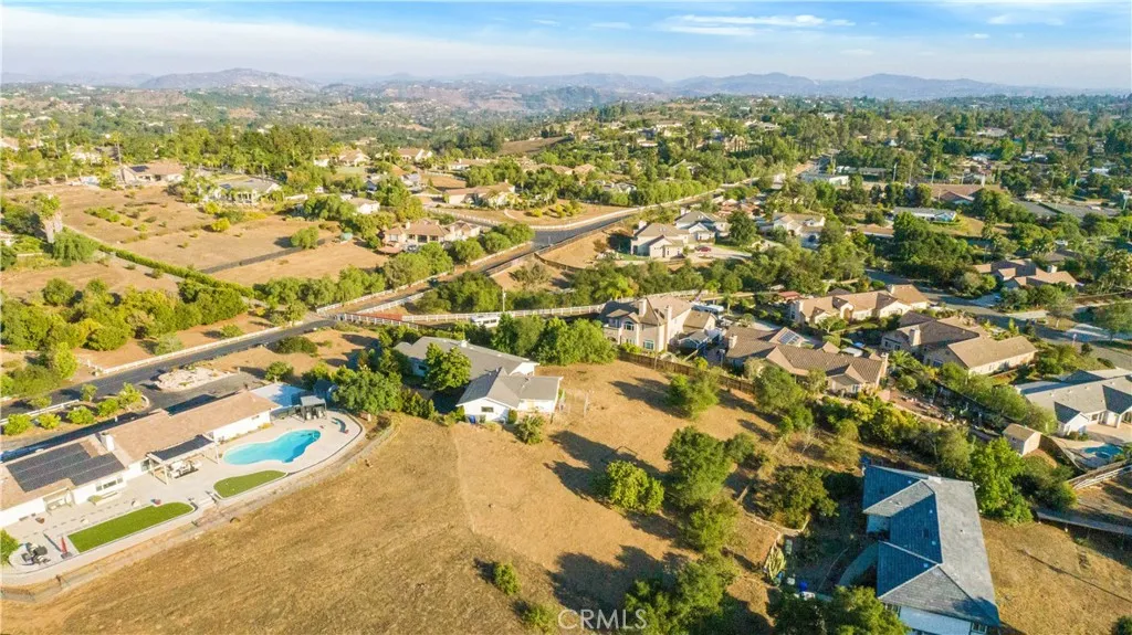 https://cdn.realtyfeed.com/cdn/127/306515336/df005f40b614f38d40eb5d25d97b2778.webp