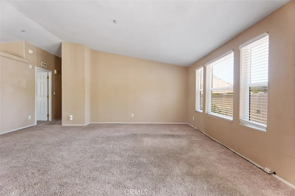 https://cdn.realtyfeed.com/cdn/127/306515348/330359795829f3fc8c3d4b775722b184.webp