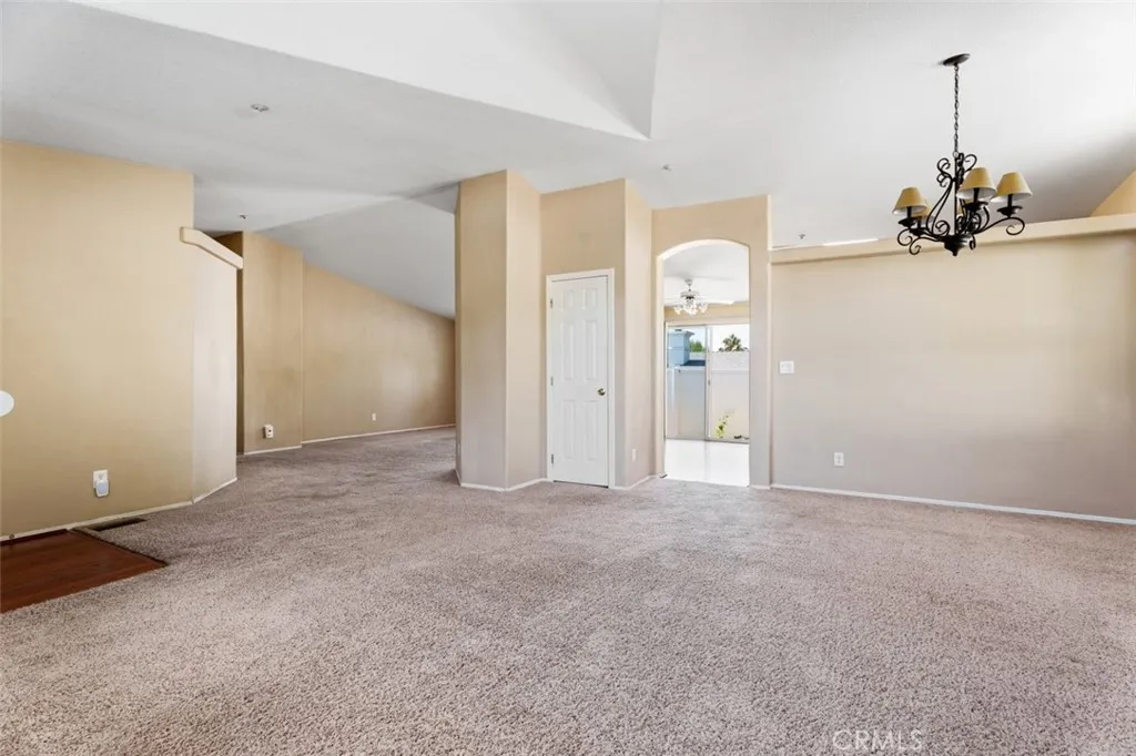 https://cdn.realtyfeed.com/cdn/127/306515348/36d3378838f36e8e42934689757bb9f0.webp