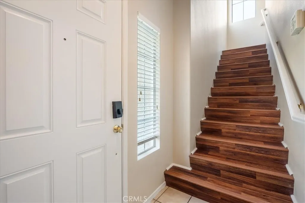 https://cdn.realtyfeed.com/cdn/127/306515356/28a7b9ac6e553d11f5b4f42cfe15d80d.webp