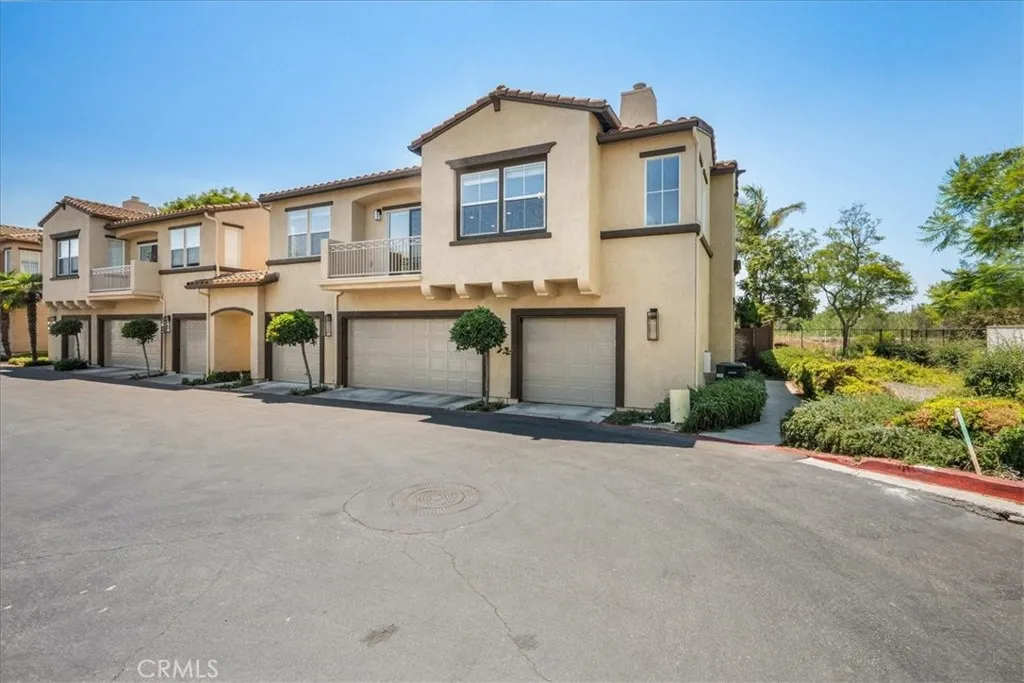 MLS: SW25180130 Condo For Sale