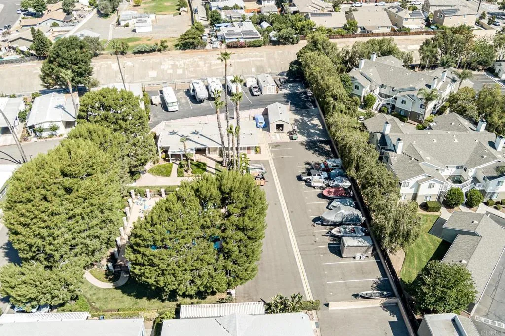 https://cdn.realtyfeed.com/cdn/127/306515481/3c19fe42efeb45dc24d5f949e8152c80.webp