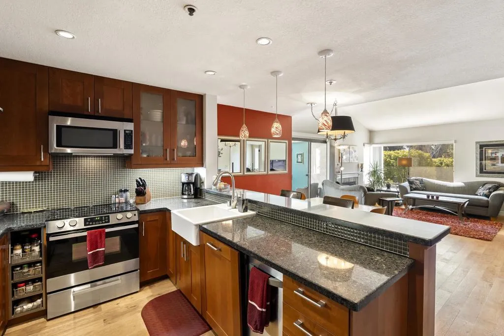 Photo #10: PTP2506078 Listing: Photo #10
