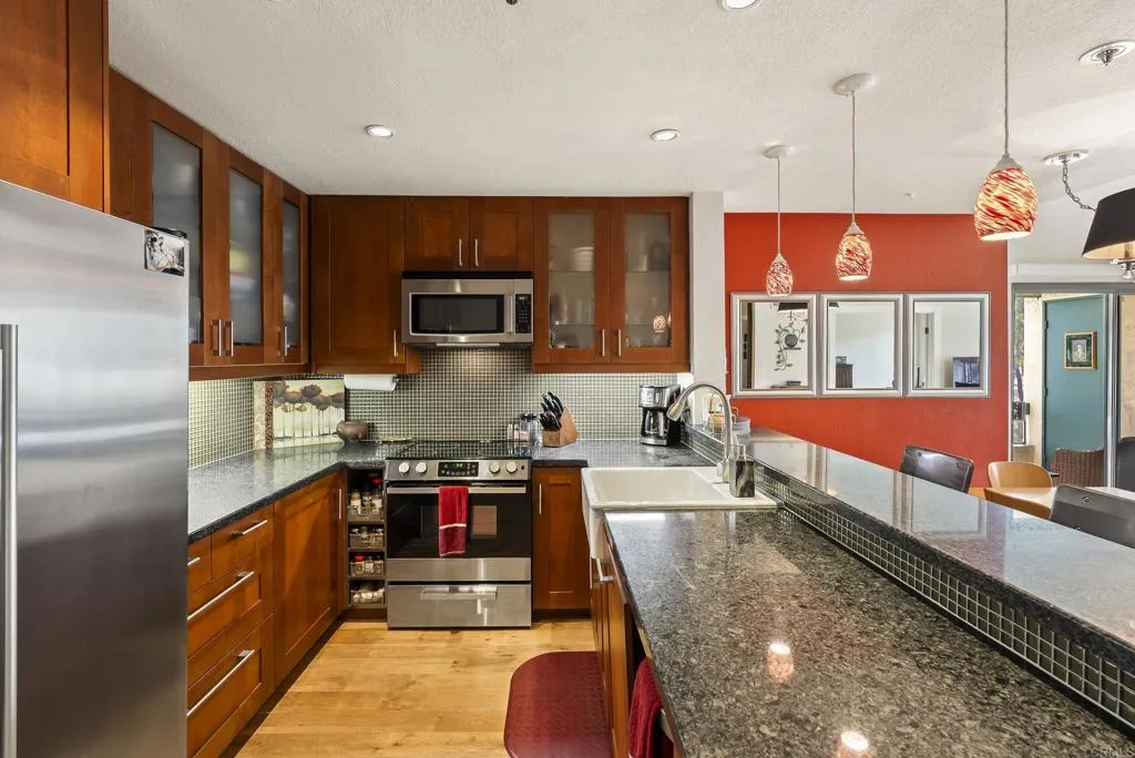 Photo #11: PTP2506078 Listing: Photo #11