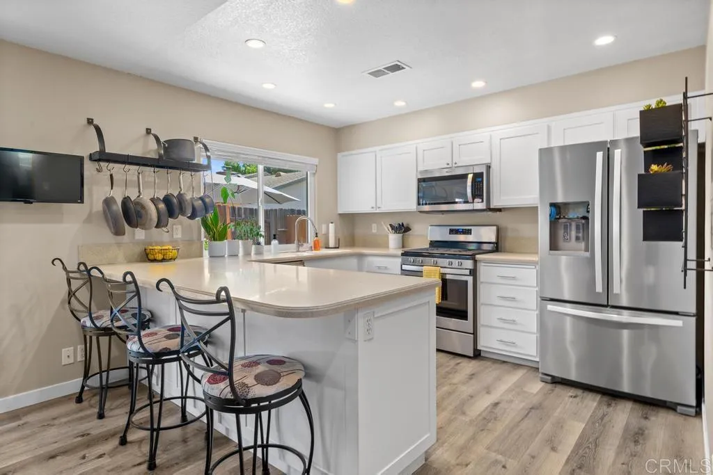 https://cdn.realtyfeed.com/cdn/127/306515523/8656a79c7117b9a93212a71434bd54f2.webp