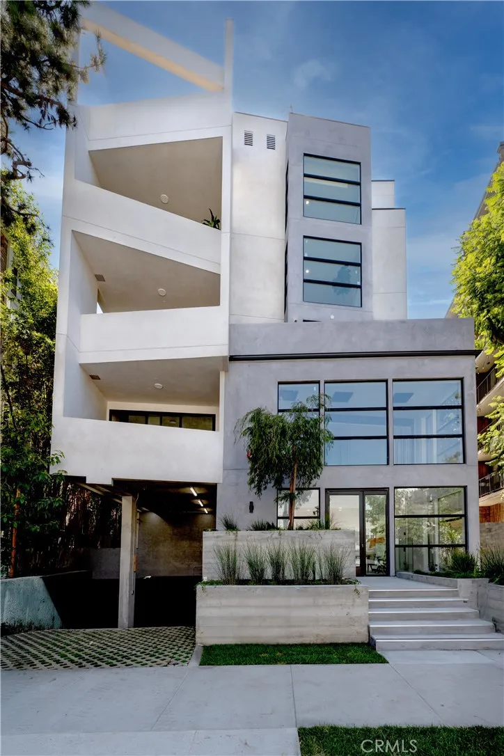 Los Angeles, CA 90024