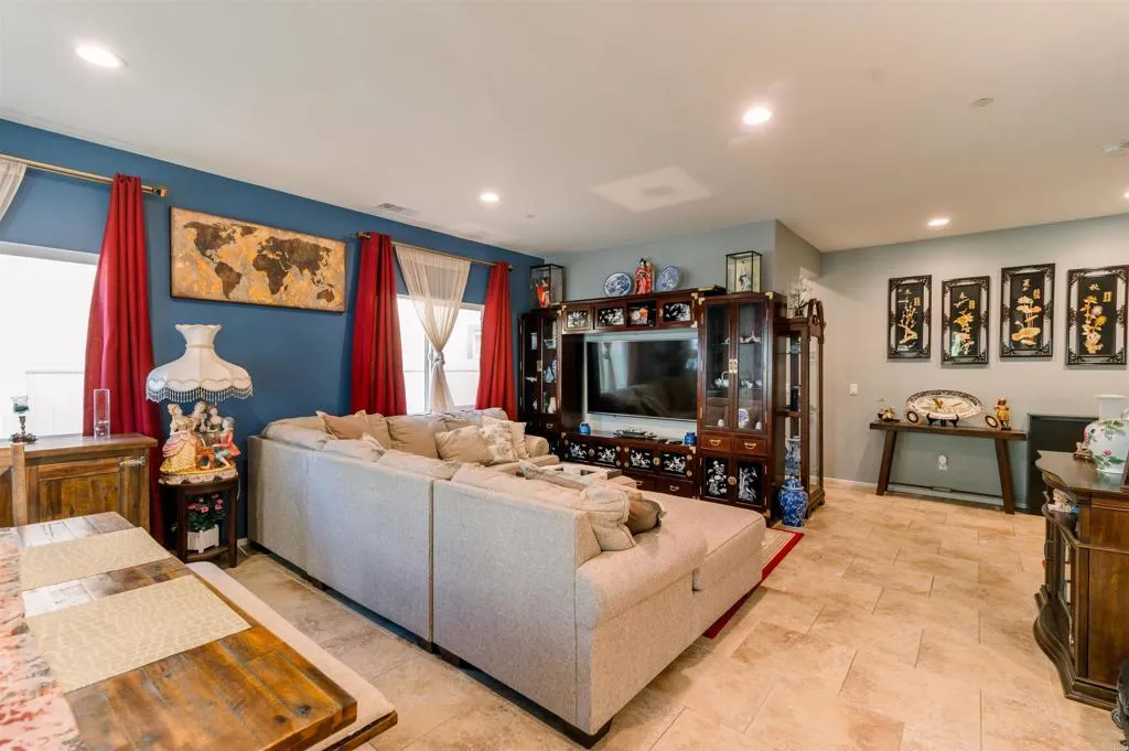 https://cdn.realtyfeed.com/cdn/127/306515540/38193139d0d734fc5559b0bcebf77c30.webp