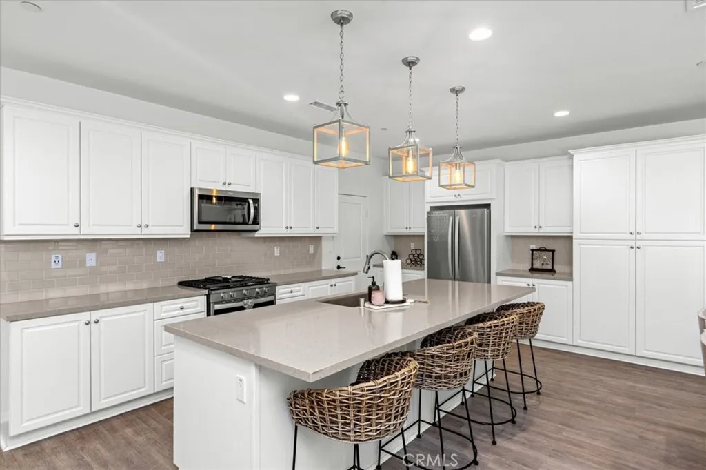 https://cdn.realtyfeed.com/cdn/127/306515545/91521e3dacd08ea8f317a3ca6a480c94.webp