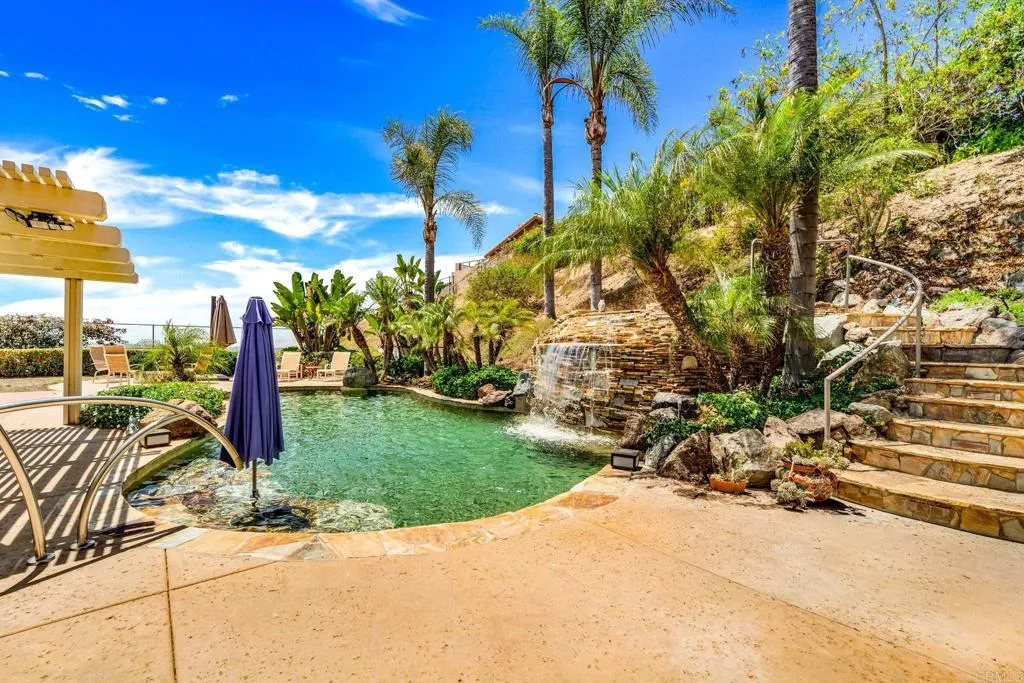 https://cdn.realtyfeed.com/cdn/127/306515563/85907b9b6ae5419efad720262fbf0ade.webp