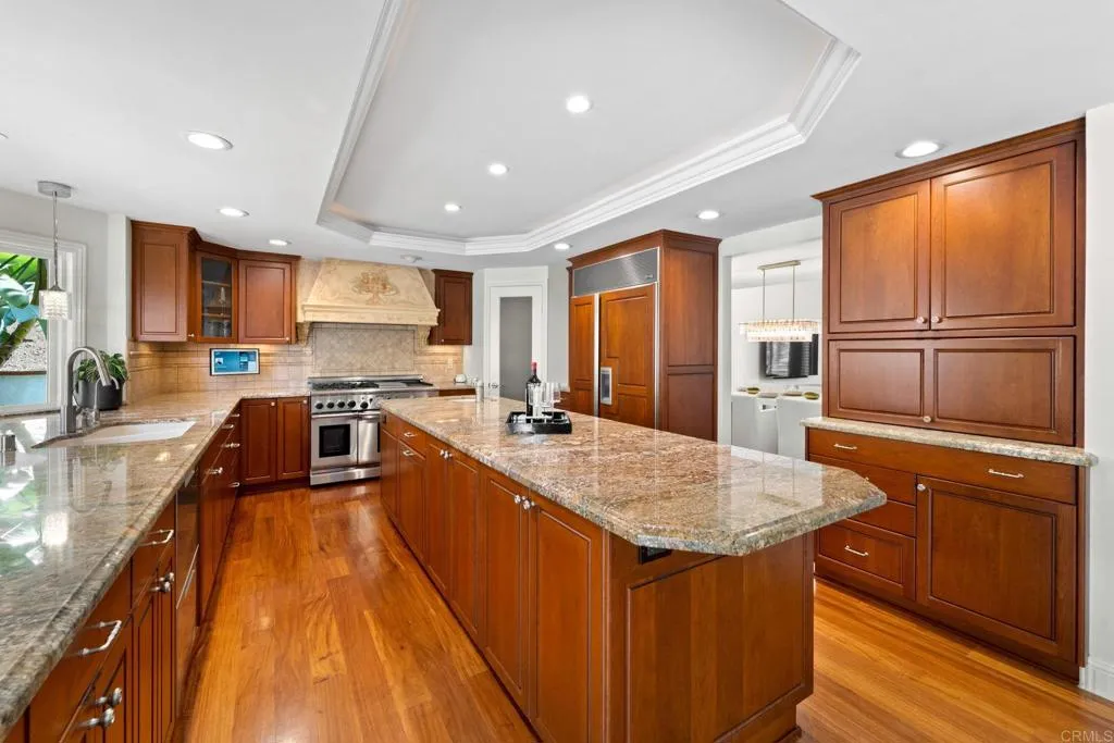 https://cdn.realtyfeed.com/cdn/127/306515563/98617aaf1f889fd190b28710eaed1edd.webp
