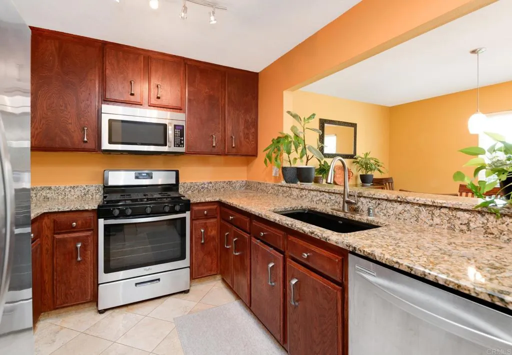 https://cdn.realtyfeed.com/cdn/127/306515631/5a8c681b787e37f236b0c36c7a52fc72.webp