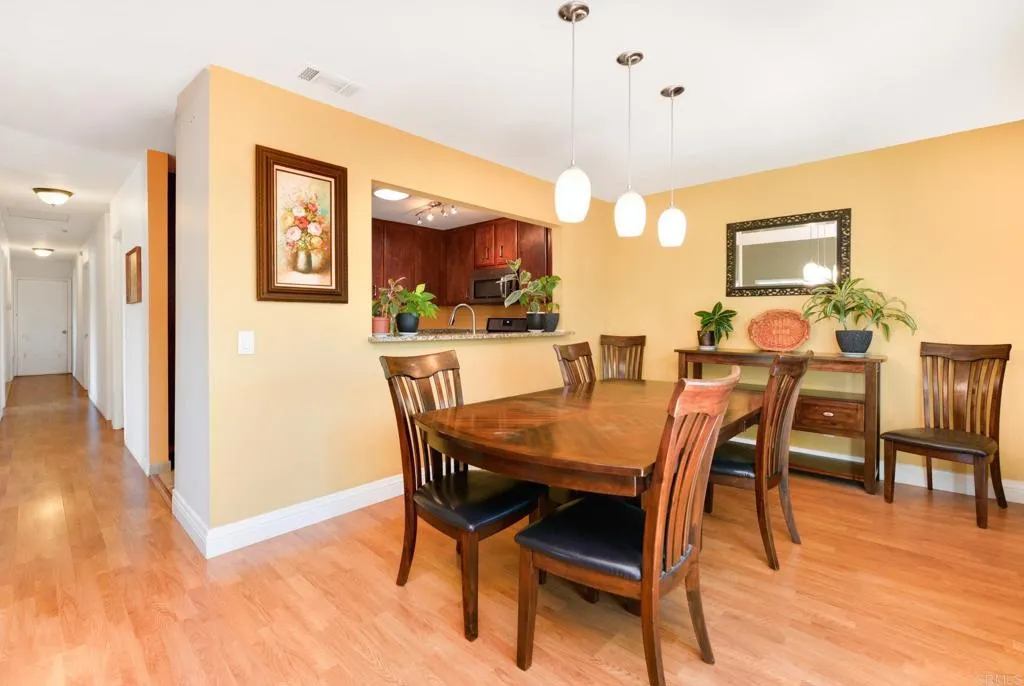 https://cdn.realtyfeed.com/cdn/127/306515631/5abb2b07859d25c045381fe588ee67bf.webp