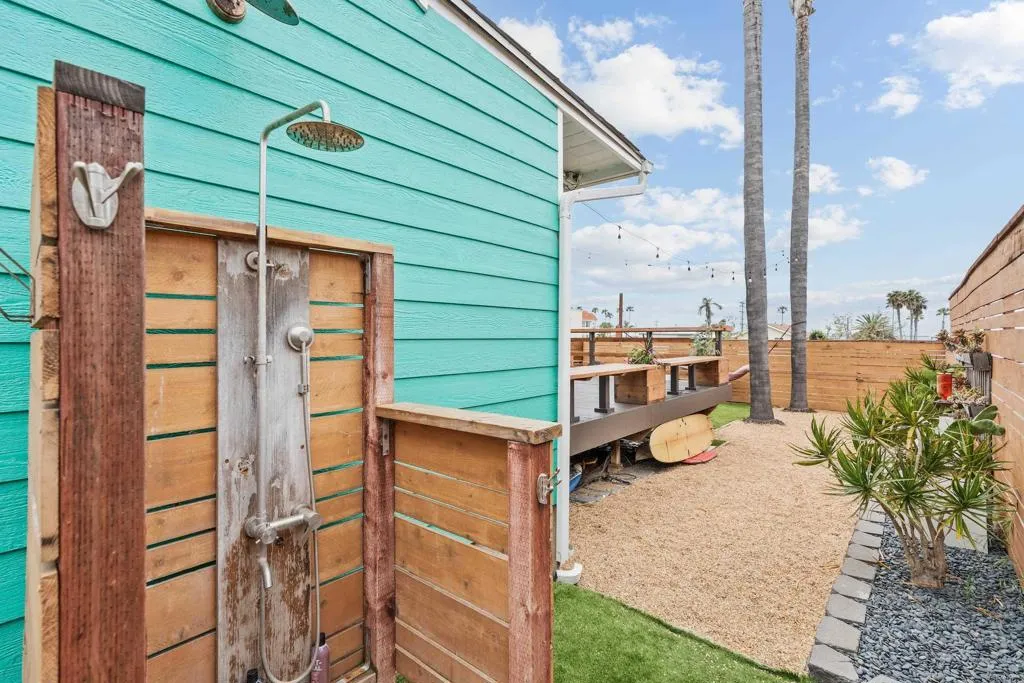 https://cdn.realtyfeed.com/cdn/127/306515683/0d3ce1bf51fedf5db096235cef9b72f0.webp