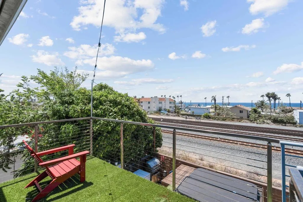 https://cdn.realtyfeed.com/cdn/127/306515683/6cf4b5fc47e78eb1ac21c2486b8a05c8.webp