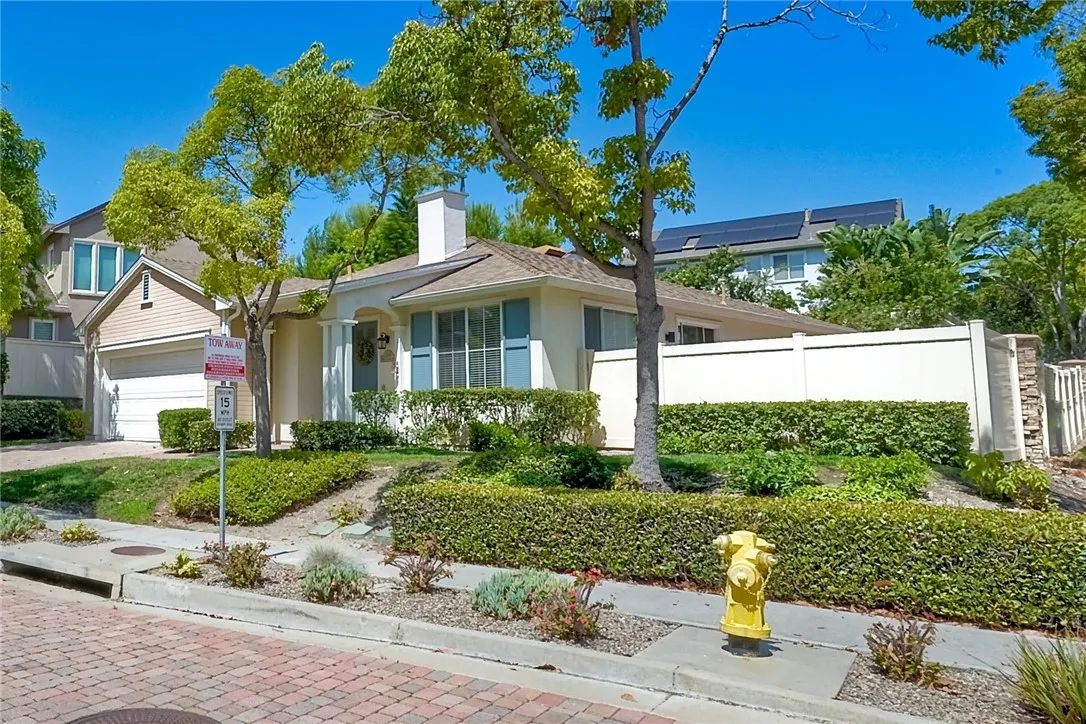 Photo #2: SB25180541 Listing 