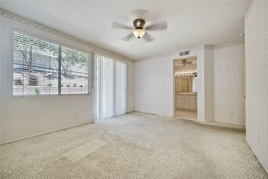 Photo #16: SB25180541 Listing: Photo #16