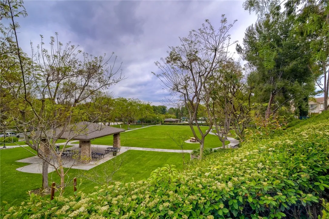 Photo #32: SB25180541 Listing: Photo #32