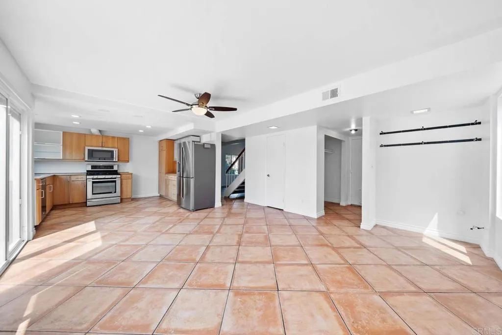 https://cdn.realtyfeed.com/cdn/127/306515766/0350527381735cfe294806c2124e49e5.webp