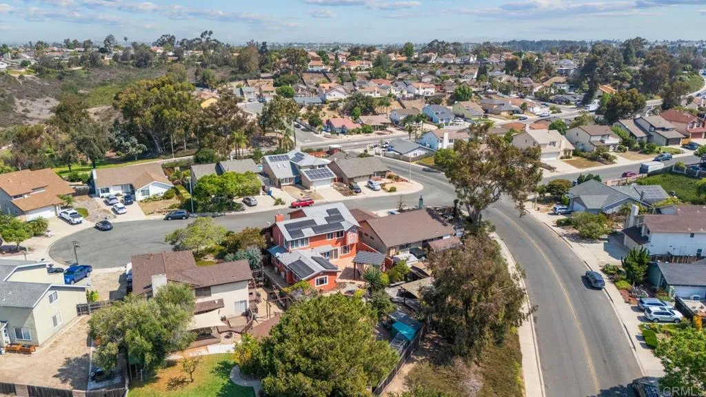 https://cdn.realtyfeed.com/cdn/127/306515766/0b4df6d1355d1a52283a748ce0da7c58.webp