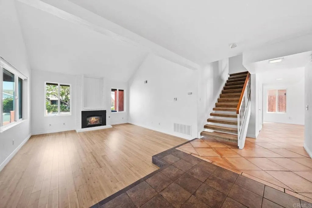 https://cdn.realtyfeed.com/cdn/127/306515766/3b399fd9fd12210c61fd372b1cecf46f.webp