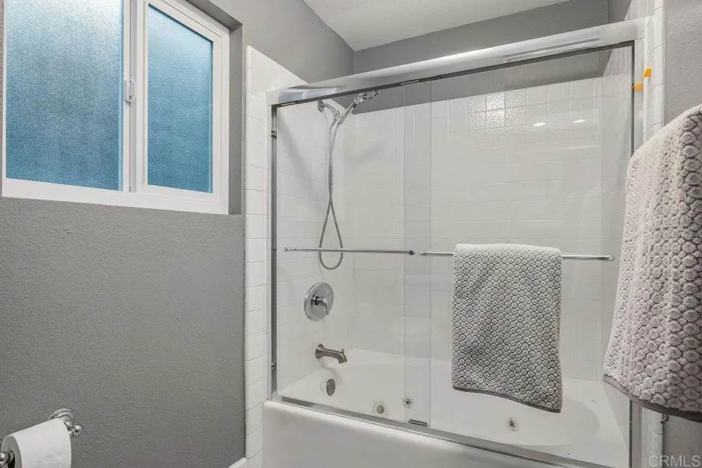 https://cdn.realtyfeed.com/cdn/127/306515768/4550f748f7548fce92d5b20b064998df.webp