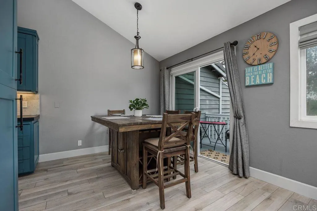 https://cdn.realtyfeed.com/cdn/127/306515768/909bdce87535a44148e295de24474161.webp