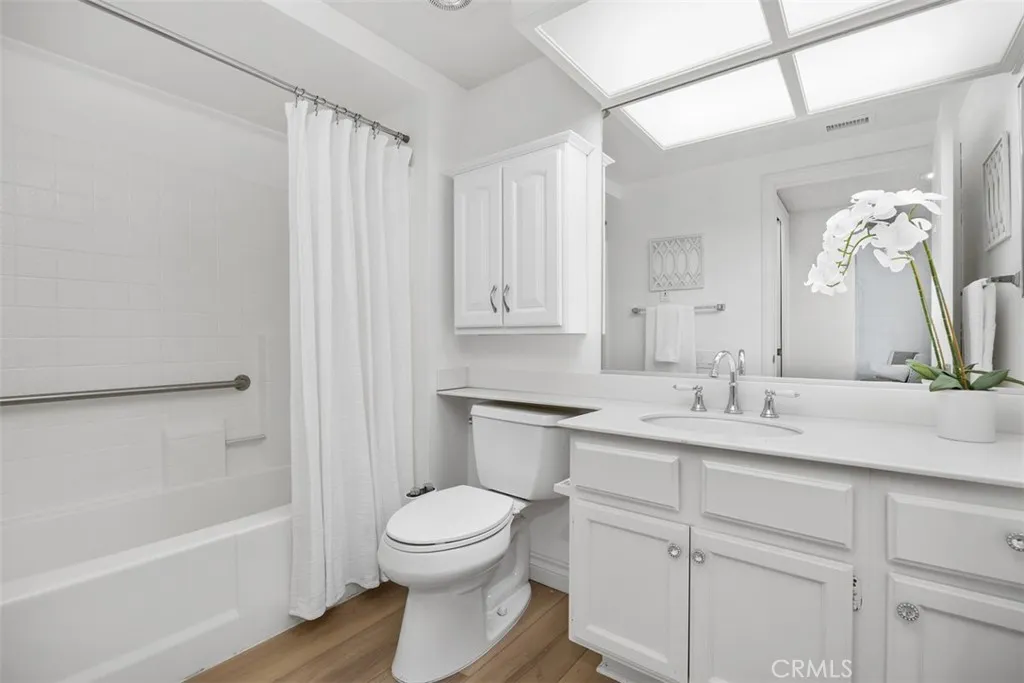 Photo #6: OC25180238 Listing 