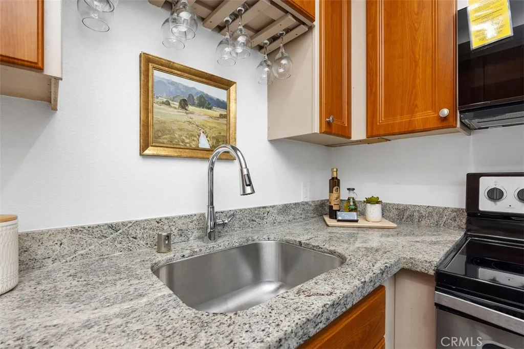 Photo #4: OC25180238 Listing 