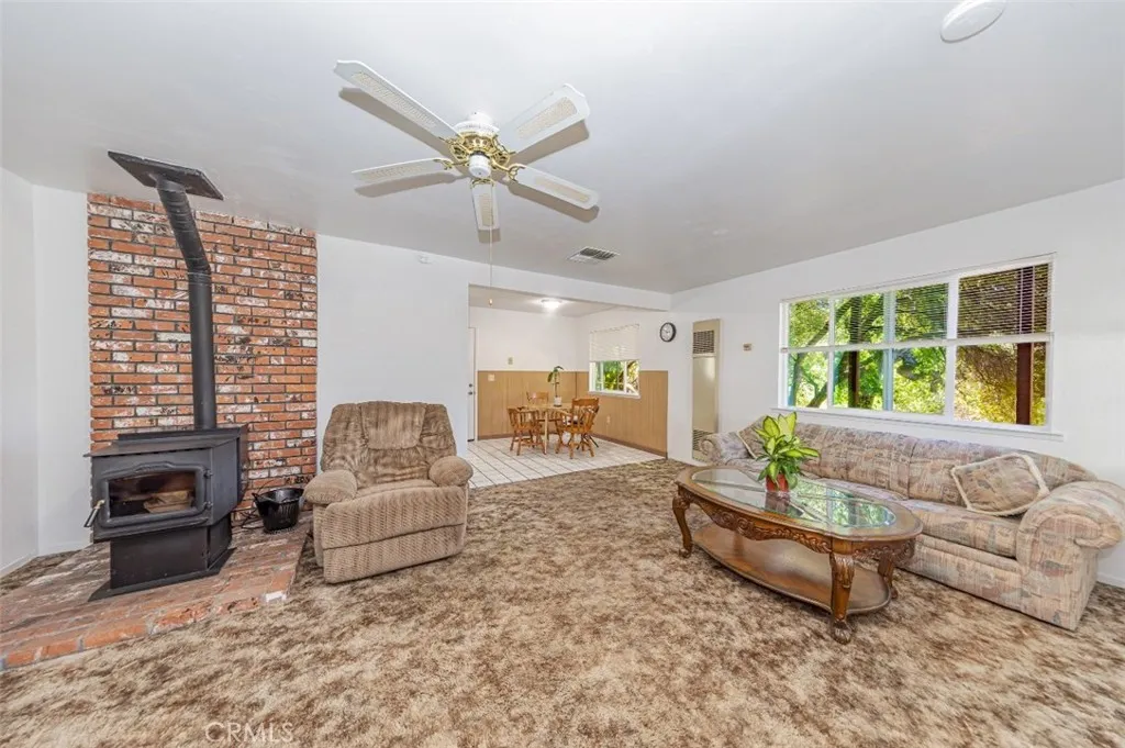 38601 Bon Veu Circle, Oakhurst, CA 93644 - Photo 4 of 33, Oakhurst, CA