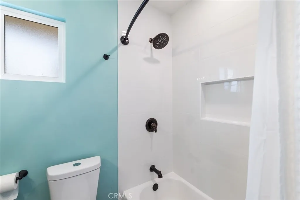 https://cdn.realtyfeed.com/cdn/127/306516084/05332db8275dd1a1336b73ffdceef925.webp