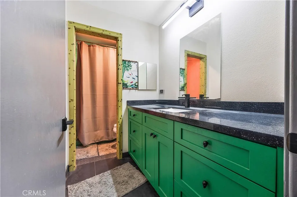https://cdn.realtyfeed.com/cdn/127/306516174/1bc4dc28ae2569456bd69c0d9df539df.webp