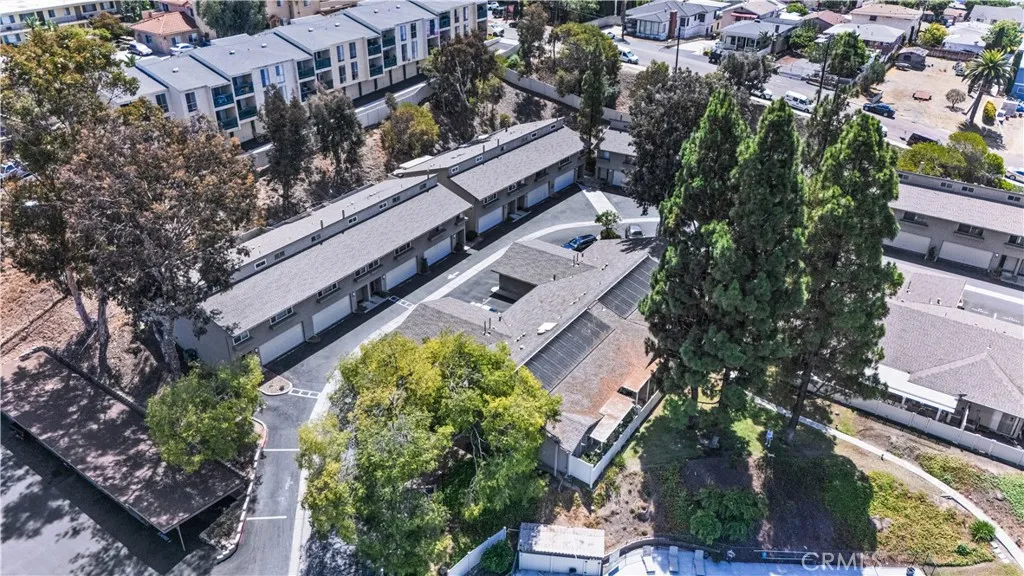 https://cdn.realtyfeed.com/cdn/127/306516174/e6021c2781514cdd95f9e3d17c3aa04d.webp