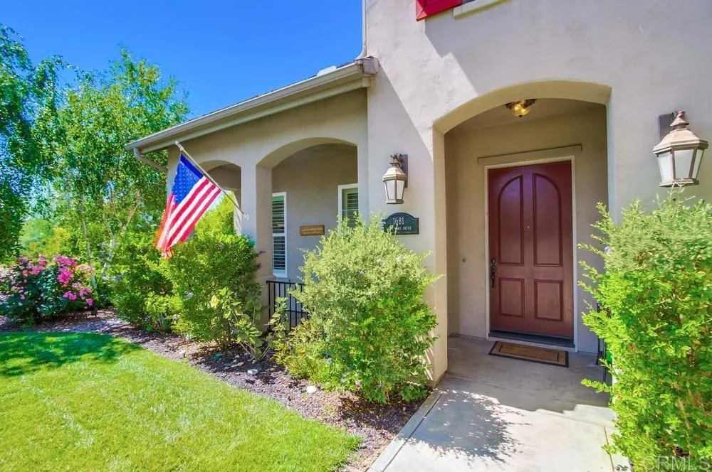 https://cdn.realtyfeed.com/cdn/127/306516180/0bf7a18cfc0433e44e6182baec56d86b.webp