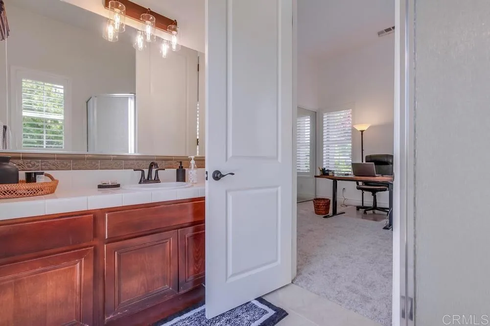 https://cdn.realtyfeed.com/cdn/127/306516180/e9eacc17c24e8b3c030e8d9050263f76.webp