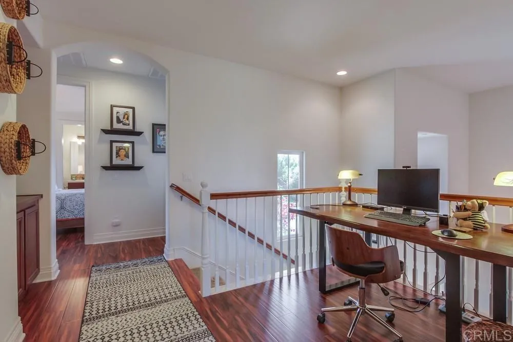 https://cdn.realtyfeed.com/cdn/127/306516180/f4c51b1bf7a3a89d1130cf1eddb0e147.webp