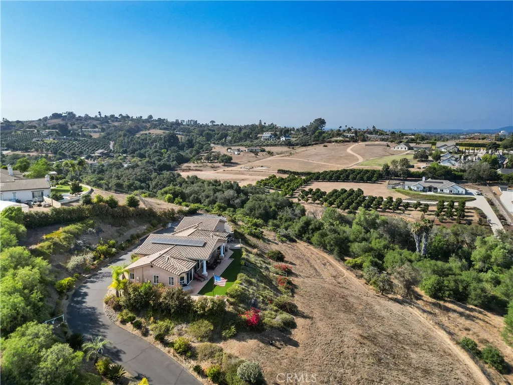 https://cdn.realtyfeed.com/cdn/127/306516204/0c756f5c8ff4dccef95c531a87bfc5ed.webp