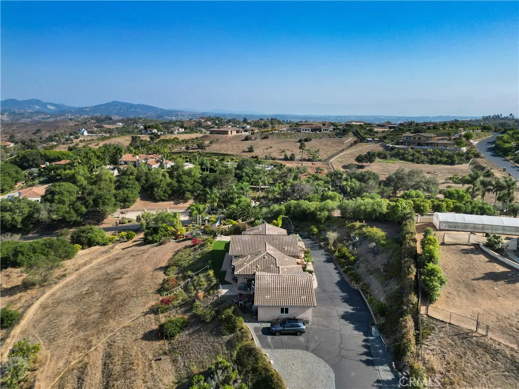 https://cdn.realtyfeed.com/cdn/127/306516204/24a23a93520a907526a3c278b859f338.webp