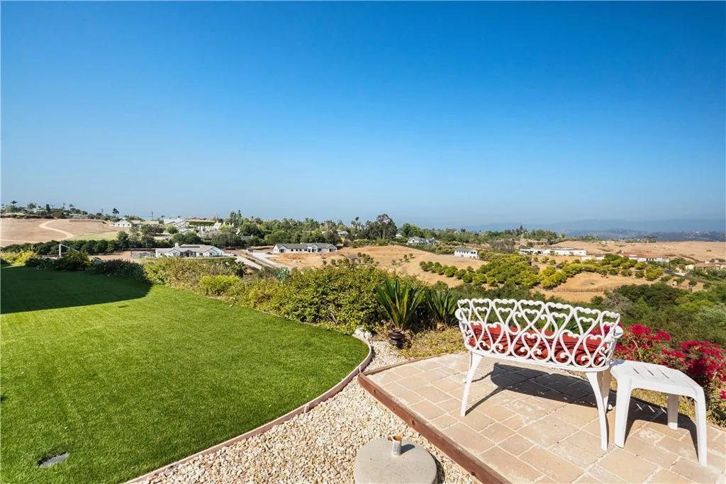 https://cdn.realtyfeed.com/cdn/127/306516204/388934d8663527ada2e485fbcfad80f8.webp