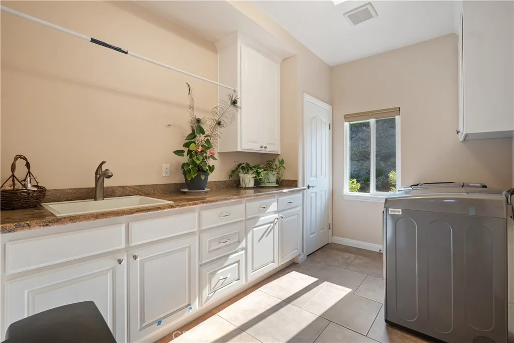 https://cdn.realtyfeed.com/cdn/127/306516204/7d24209d294383e15a442eacf6d35f08.webp