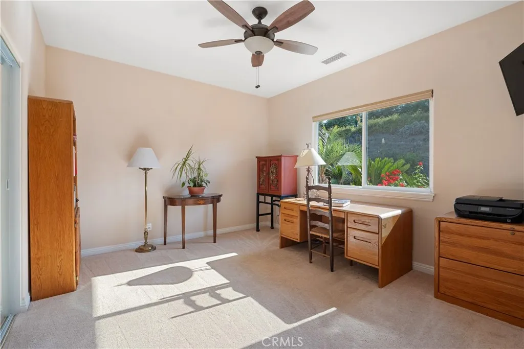https://cdn.realtyfeed.com/cdn/127/306516204/942488f564a8ced0abc51976a2296cf3.webp