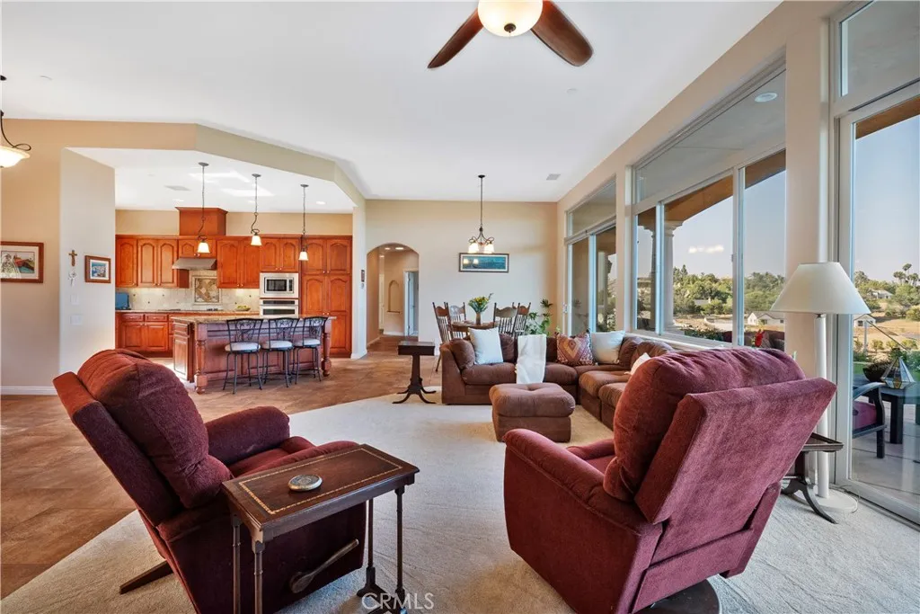 https://cdn.realtyfeed.com/cdn/127/306516204/c0d756270235087383f5ea189b3c295f.webp