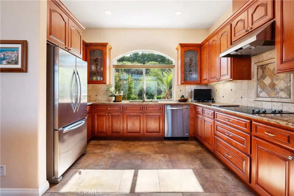 https://cdn.realtyfeed.com/cdn/127/306516204/fc23ad694310f069600a9d4422ec1d6b.webp
